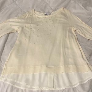 Women’s light weight sweater off white, NWT. Size M